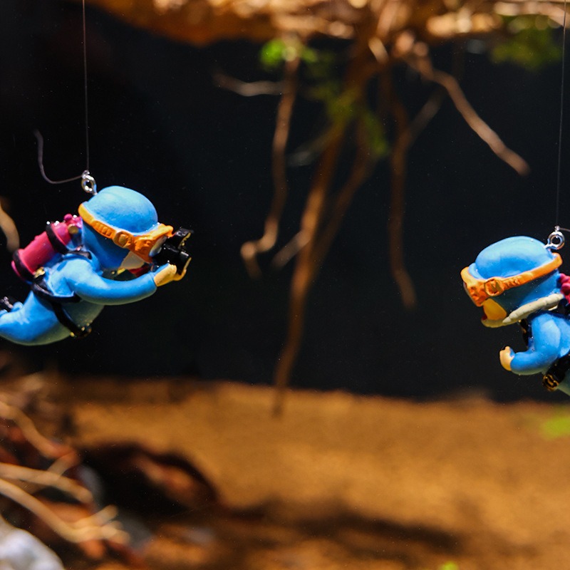 Fish Tank Aquarium Landscaping Decorations Small Decorations Blue Fat Diver Submerged Floating Diver — image 4