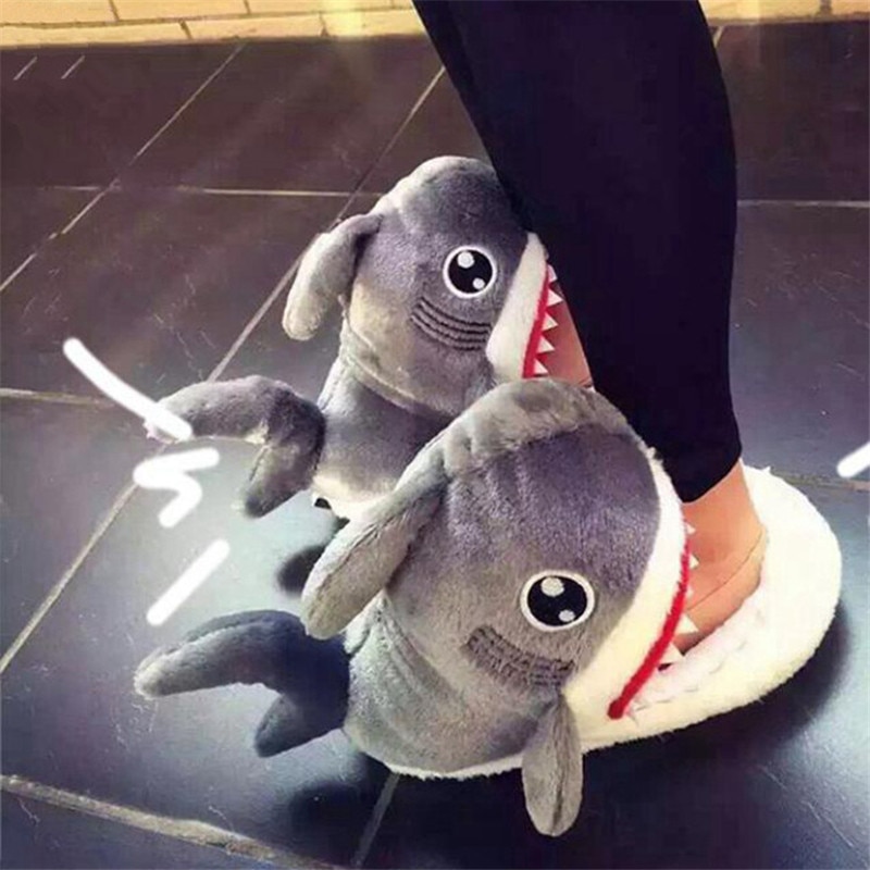 Zapatillas de invierno para mujer y hombre, moda de tiburón con suela de algodón, calzado cómodo con animación infantil — imagen 1