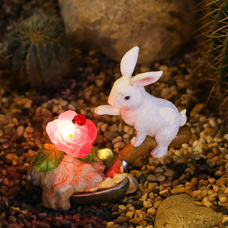 Decoraciones de jardín de balcón para patio, diseño de layout con conejos adorables y luces solares — imagen 2