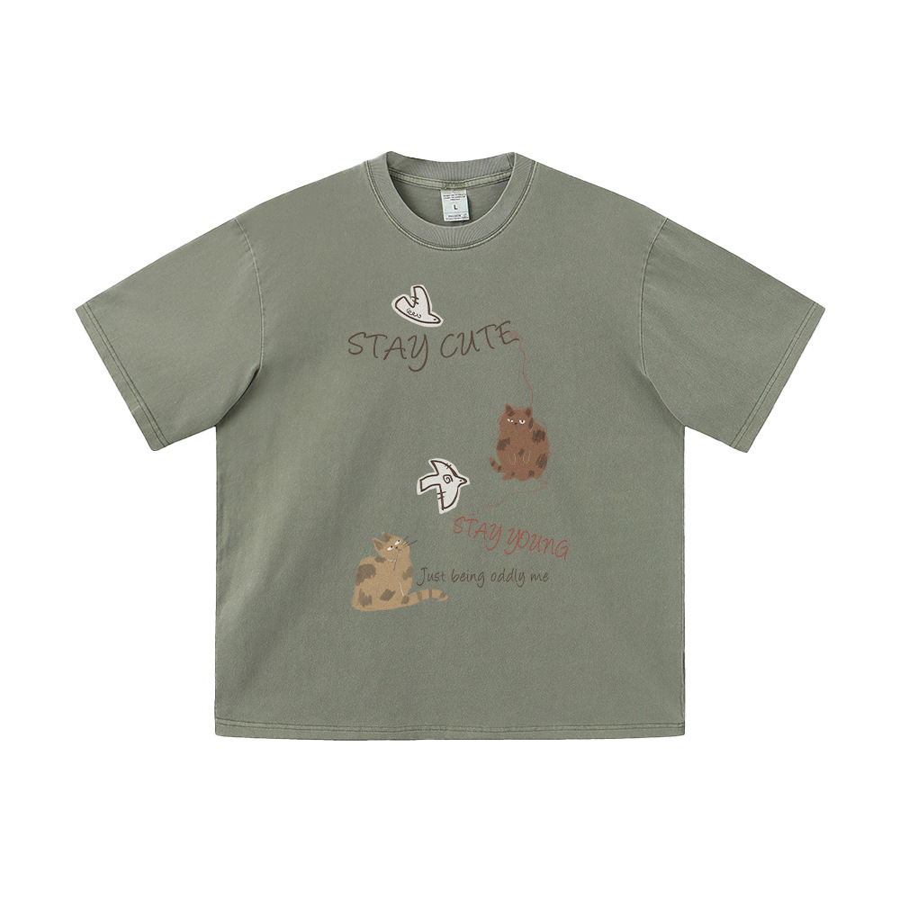 Camiseta de manga corta con impresión de gatito cómico desgastada — imagen 6