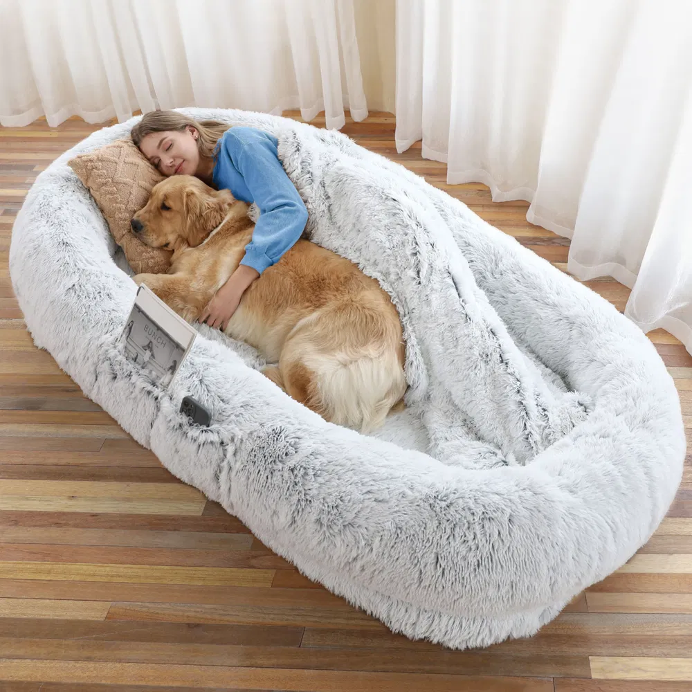 Cama para Perros y Personas Grande, Para Ti y Tu Mascota, Cama de Felpa Sintética Lavable para Dormir o Descansar, Soporte Óptimo para Canes, Almohada Pluma Presente, Manta, Correa — imagen 11