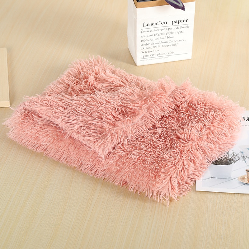Manta de Plush para Perros y Gatos: Cubreleta Suave y Caliente para Dormir, Tamaño Pequeño, Medio, Grande — imagen 11