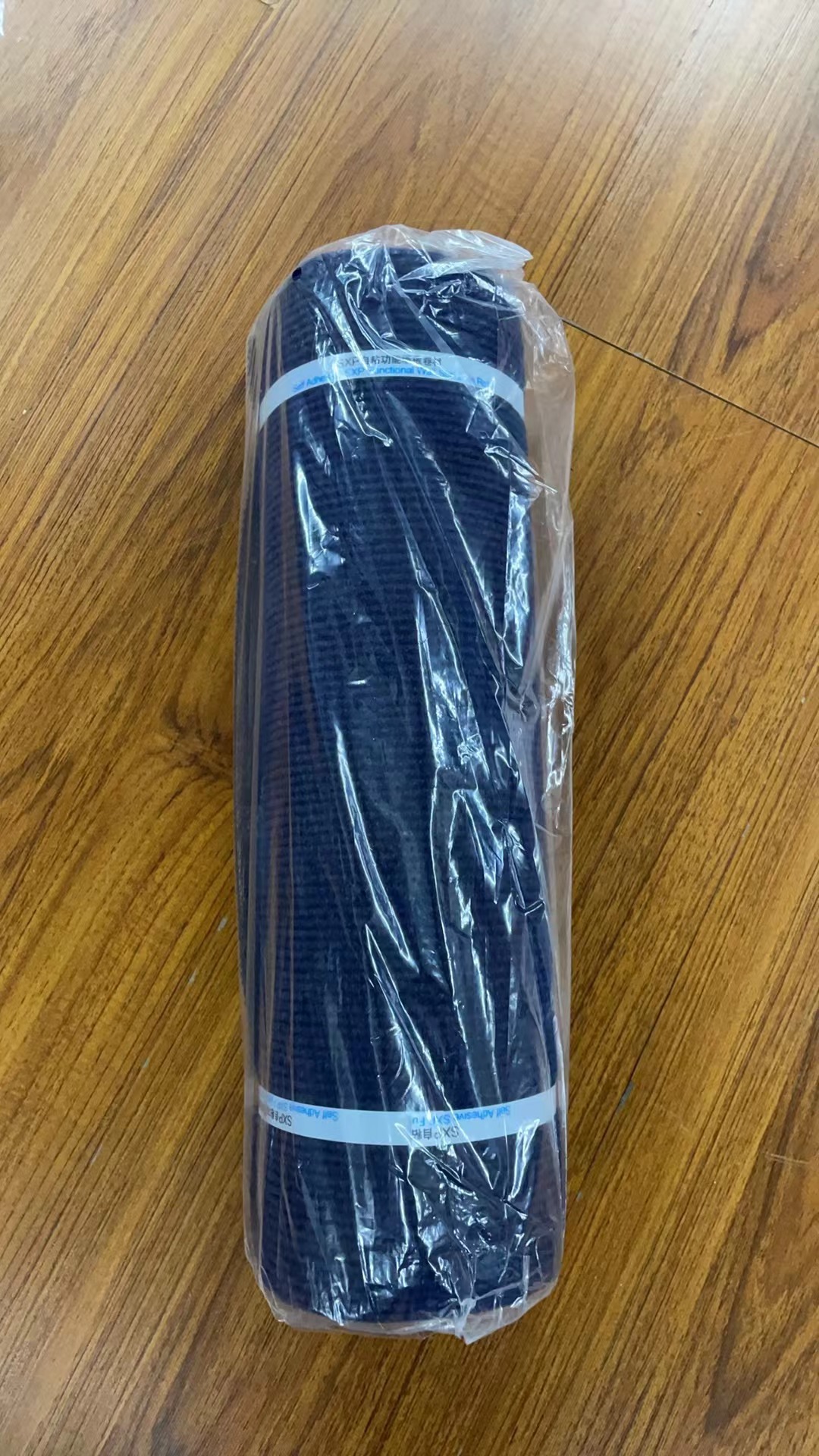 Tablero de Rasguño para Gatos Autoadhesivo con Alfombras de Tapicería para Paredes y Sofás - Protección para Patas y Rasguños en Muebles — imagen 9