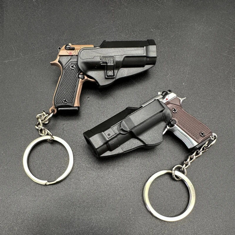 Llavero Mini Pistola 92F a Escala 1:4 con Funda, Carcasa de Aleación Metálica Realista Desmontable, Llavero Táctico, Regalo Para Hombres — imagen 1