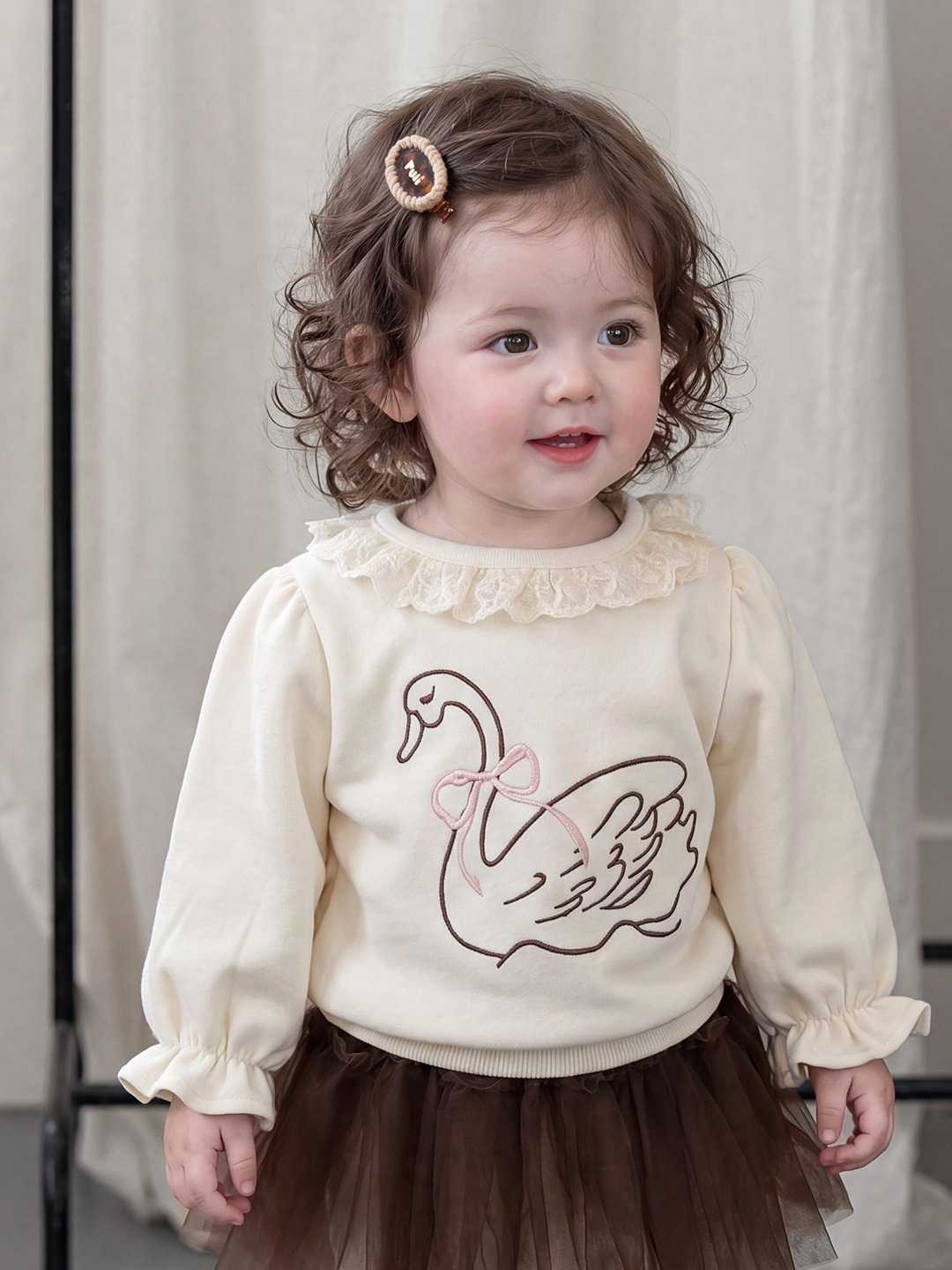 Cartoon Rabbit Hoodie with Mesh Skirt Pants Two-Piece Set, Children's Clothing for Fall — image 7