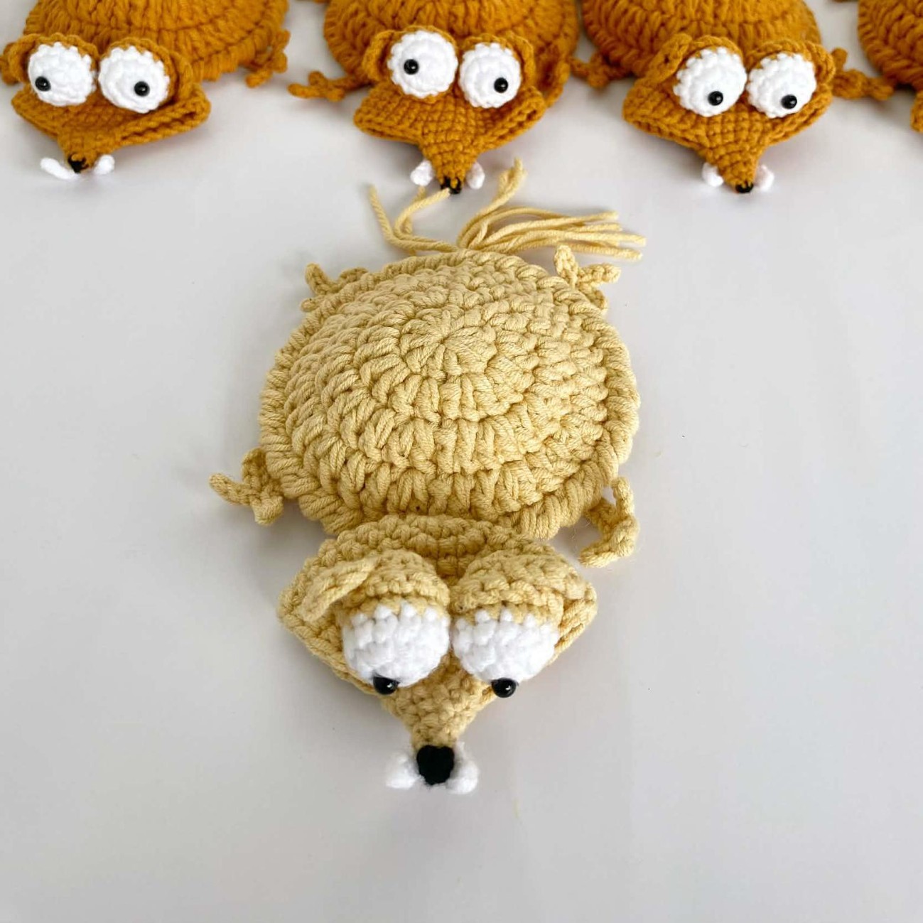 Handmade Crochet Animal Coasters Turtle Squirrel Heat Insulating Pad Creative Desk Coaster Home Decor — image 7