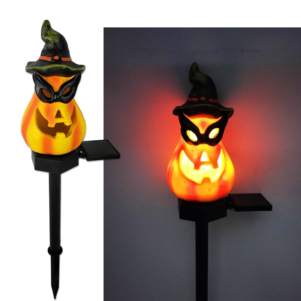Halloween new outdoor solar garden light resin courtyard landscape insert skull crow atmosphere decorative light — image 7