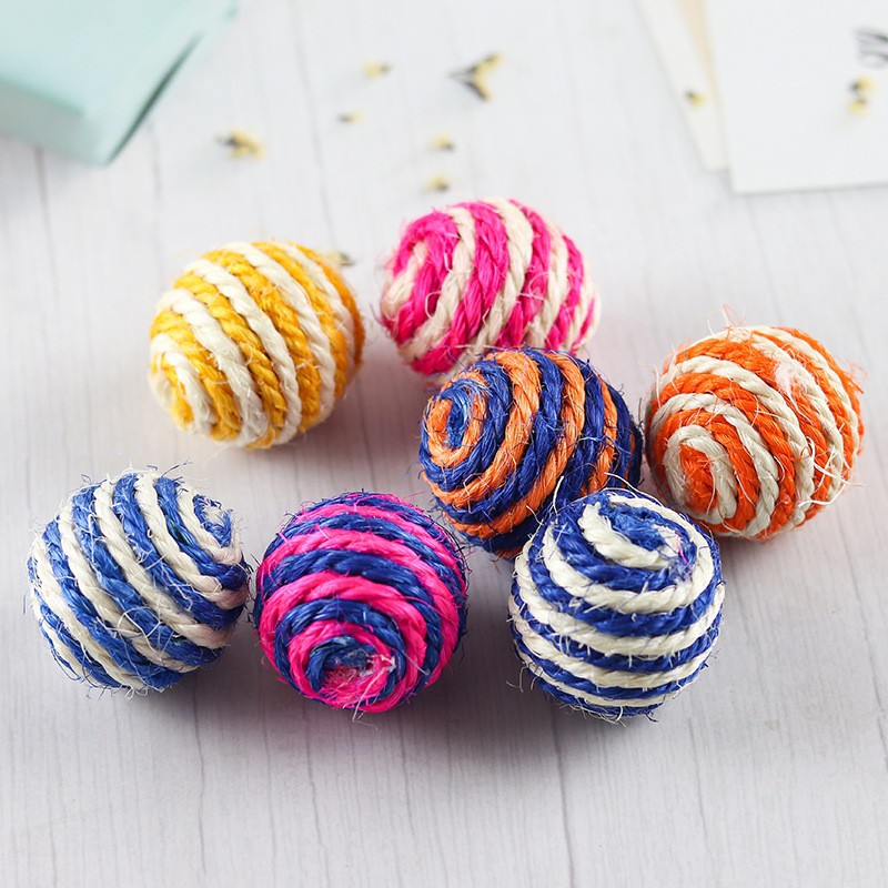 Feathered Sisal Ball Cat Toy for Self-Entertainment and Boredom Relief, Durable Cat Toy for Scratching and Biting — image 7
