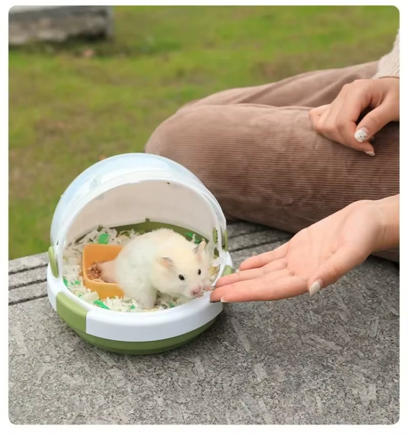Small Animal Carrier Rodent Hamster Cage Portable Keep Warm Winter Mini Pet Cage Guinea Pig House Travel Rat Cage for Outdoor — image 3