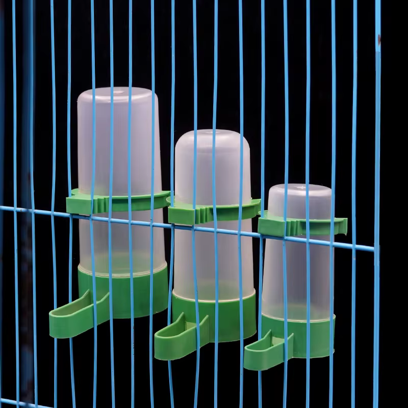 Sistema Automático de Bebederos para Pájaros y Loros - Botellas y Tazas para Alimentación — imagen 4
