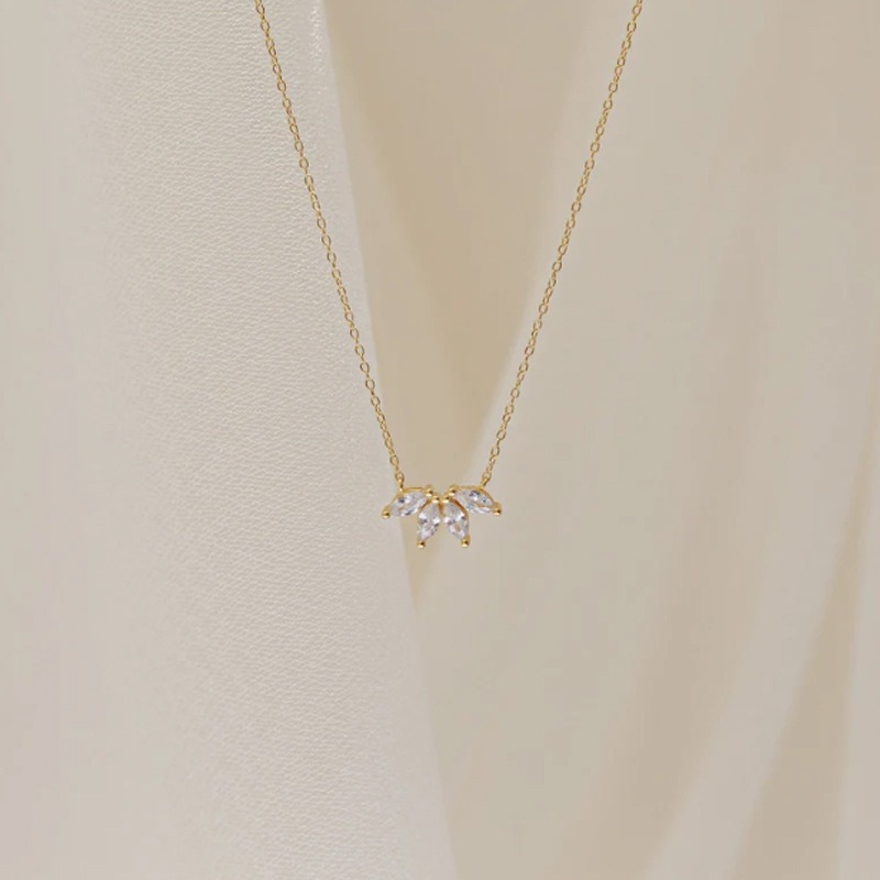 Collar de Cadenas con Flor de Zircón - Pendiente de Caballo de Ojos para Mujer Sencilla y Popular — imagen 2