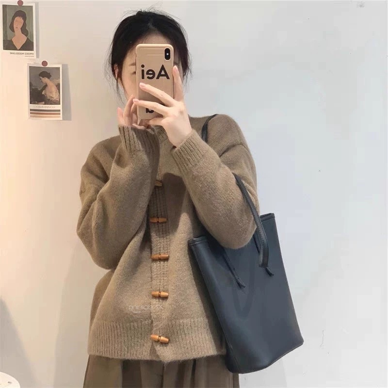 Lazy sweater women's short jacket round neck cow horn button jacket — image 5