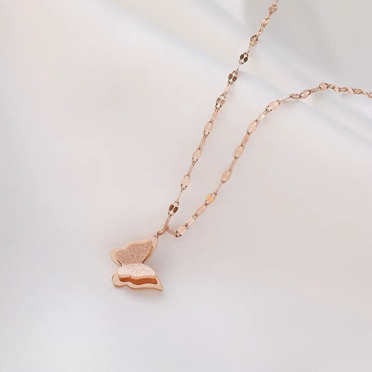 Cadena de colgante mariposa doble capa en acero inoxidable para mujer, cadenita para clavícula — imagen 9