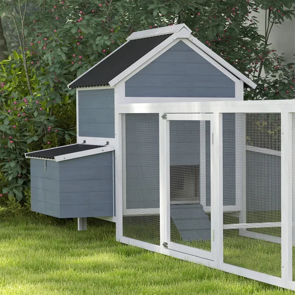 Wooden Chicken Coop — image 2