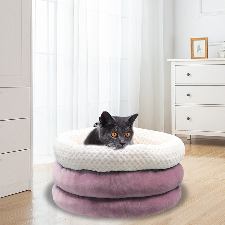 Cama de Invierno para Mascotas: Cama Redonda Semi-Cerrada con Manto de Hielo, Suave y Caliente para Gatos y Perros — imagen 1