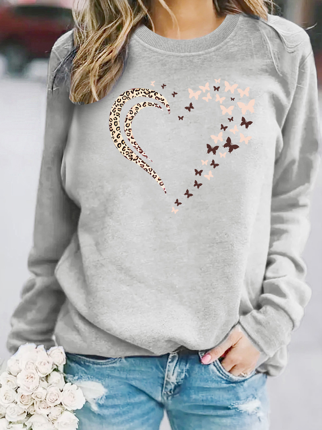 Love butterfly printed hoodie — image 11