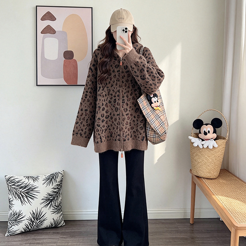 Hooded leopard print sweater — image 4