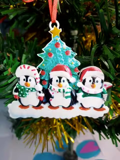 Resin Personality Christmas Gift Christmas Ornament Pendant Cute Penguin Family Decoration — image 1