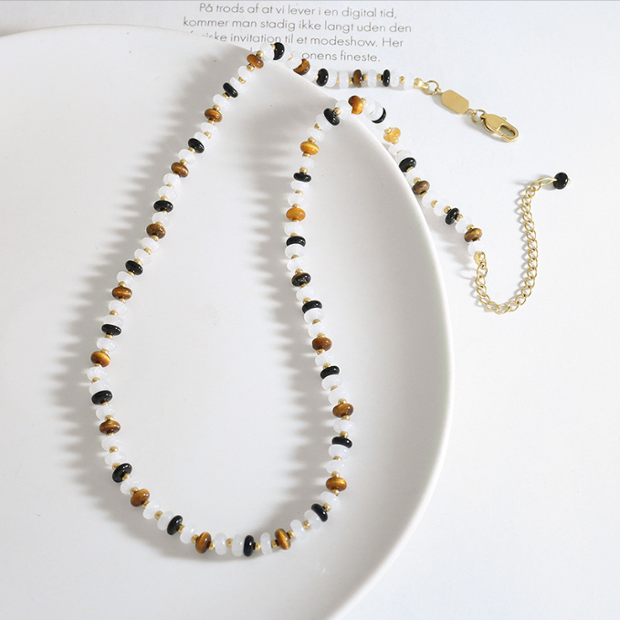 Personalized zebra patterned white jade tiger eye stone beaded black agate various materials niche design and feminine neck — image 3