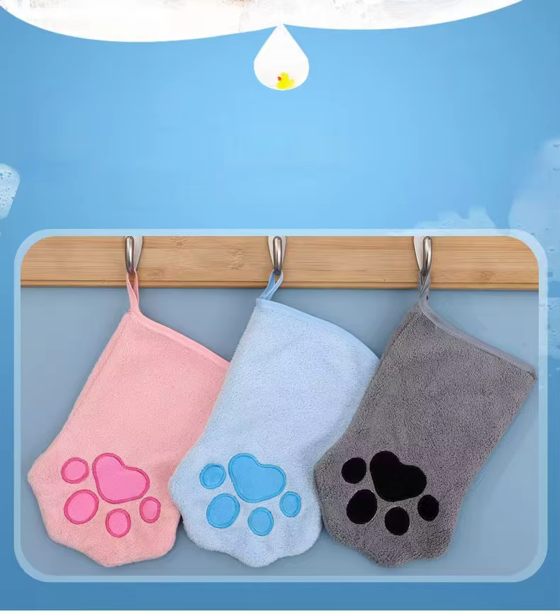 Pet Grooming Glove Quick Drying Dogs Paw Towel Microfiber Double Sided Dogs Grooming Mitt for Medium Small Dogs — image 4