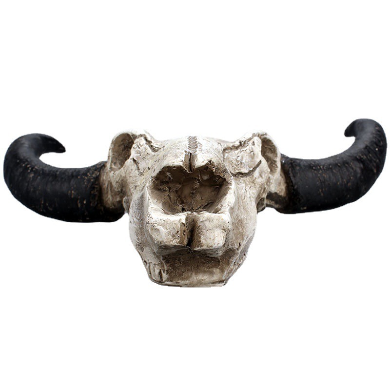 Creative resin for wall hanging ornaments of cow horns and skeletons — image 3