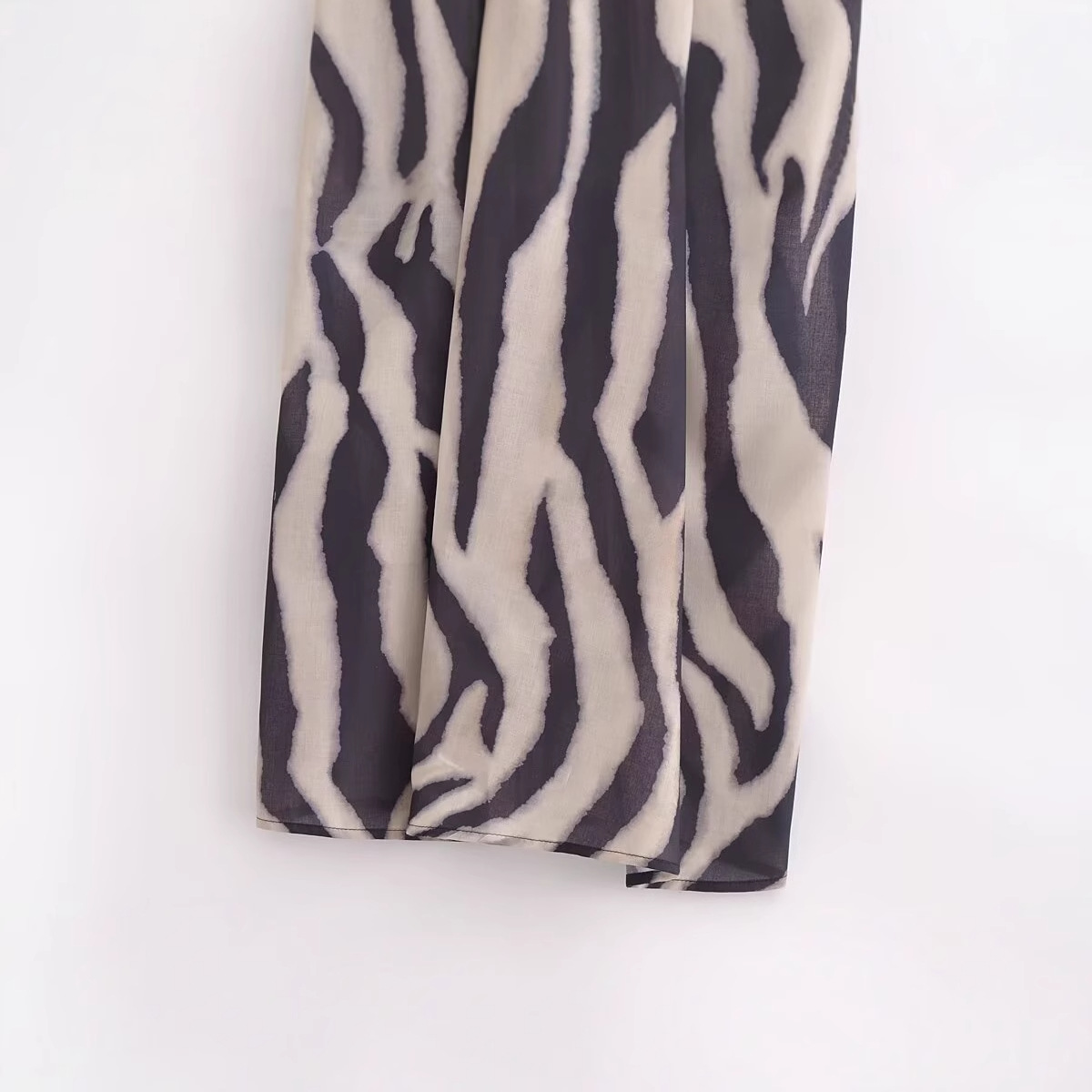 High waist slimming animal pattern slim fit skirt for women — image 4