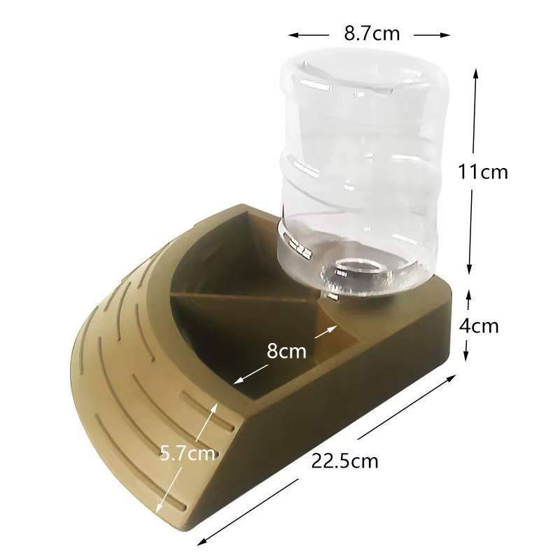 Random Color Automatic Reptile Feeder Lizard Water Bowl Corner Dish with Water Bottle for Pet Turtle Maned Lion Gecko Lizard — image 6