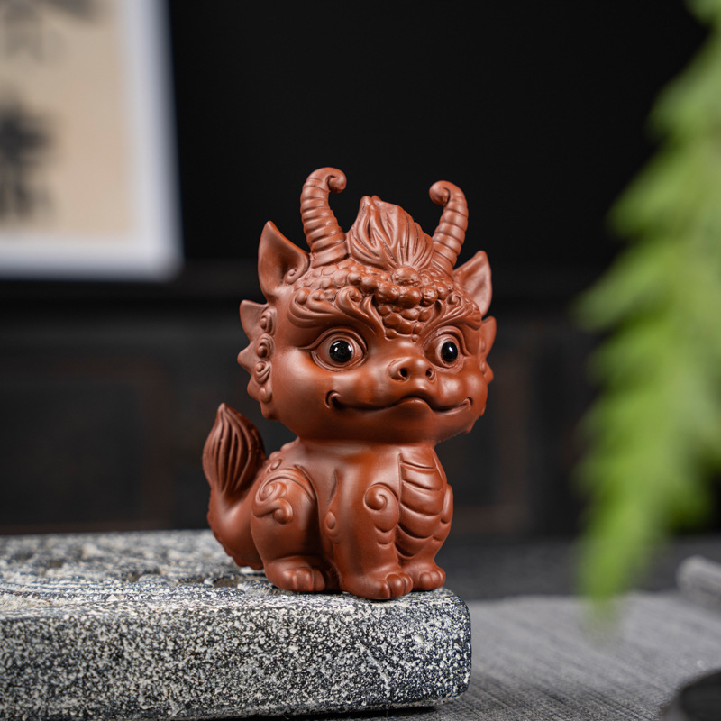 Purple Sand Wealth-Bringing Collectible Dual-Use Tea Table with Playful Zodiac Little Dragon Tea Pet Ornament — image 4