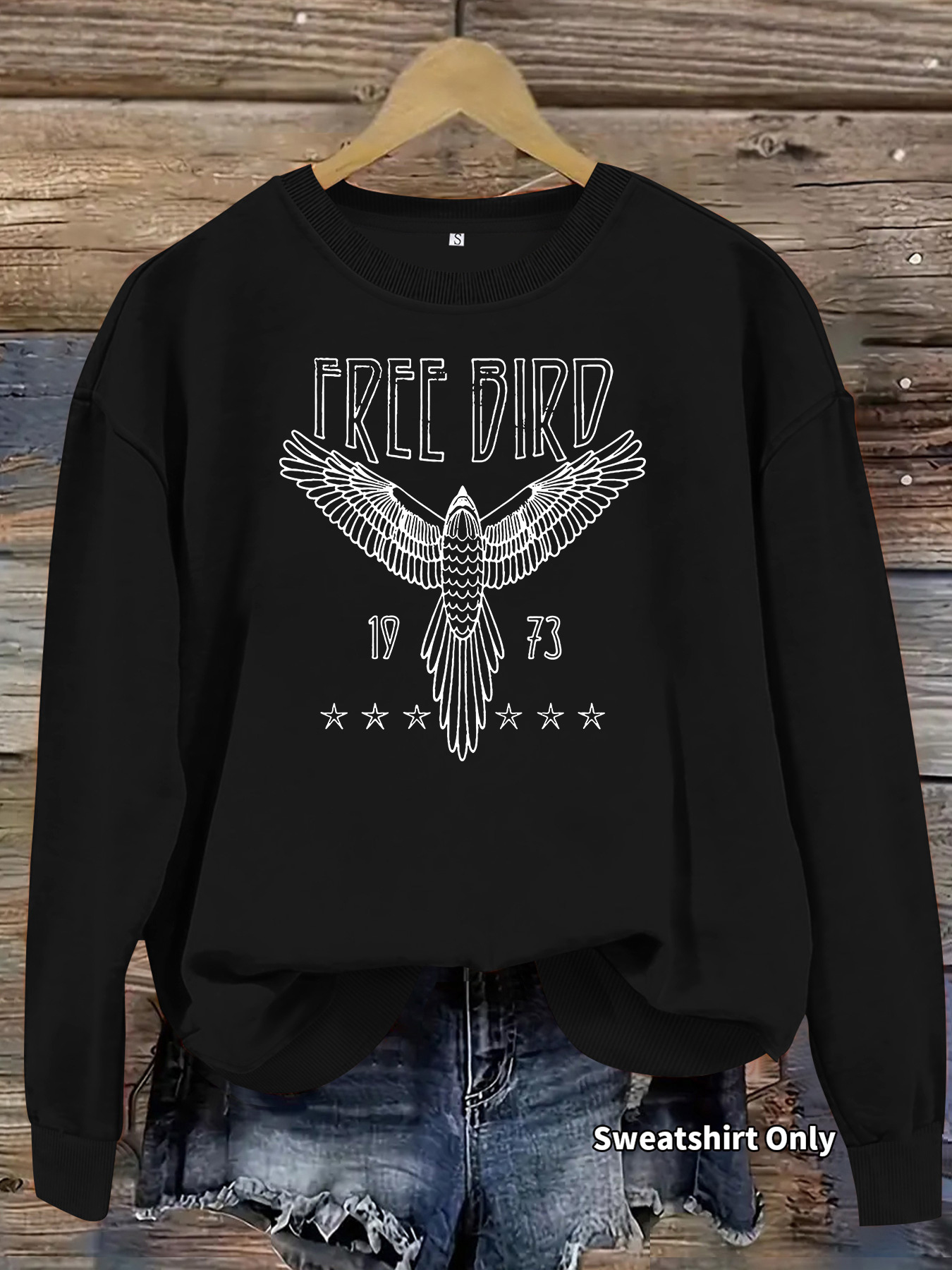Long sleeved round neck sweater with eagle and star print loose fitting women's fleece hoodie — image 10