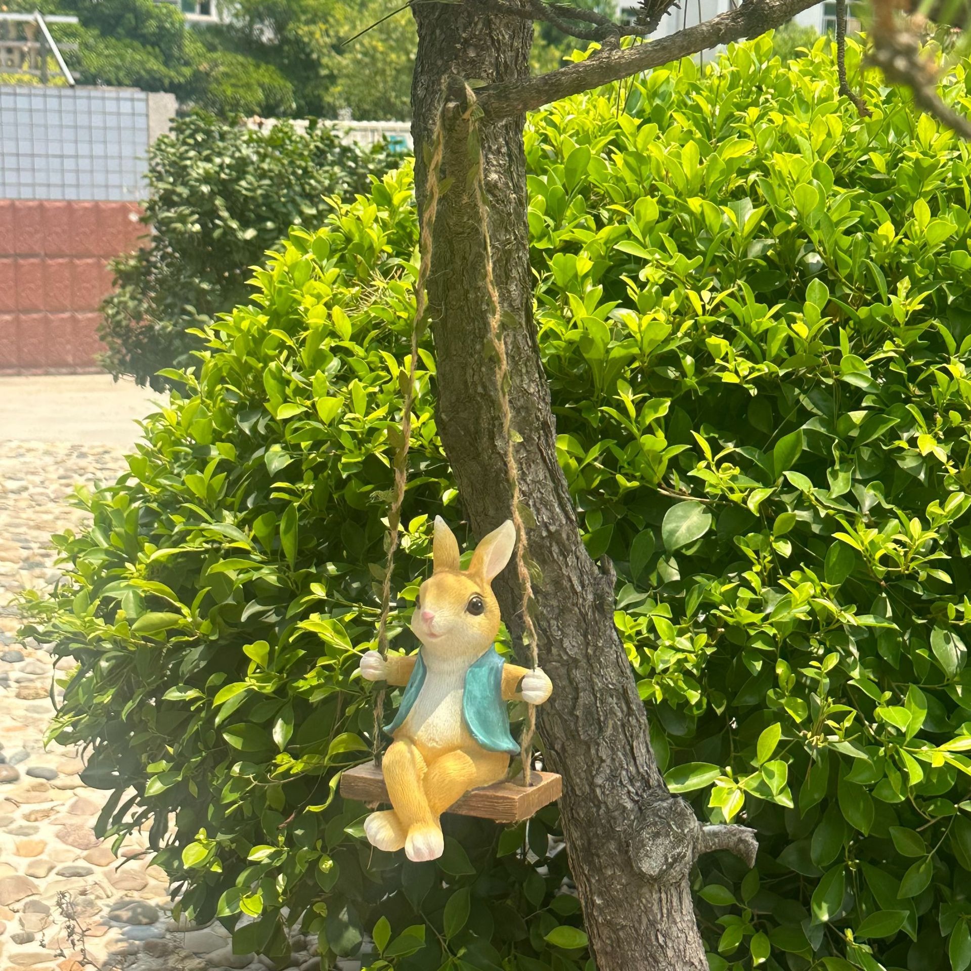Cat Garden Outdoor Courtyard Home Resin Pendant — image 3