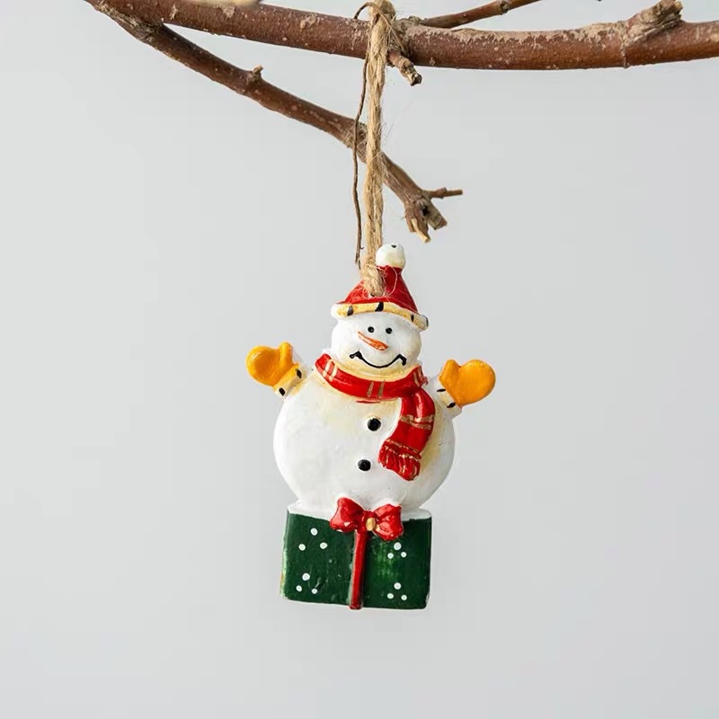 American Retro Christmas Resin Ornament Reindeer Carousel Christmas Tree Decoration Hanging Ornament Scene Decor — image 7