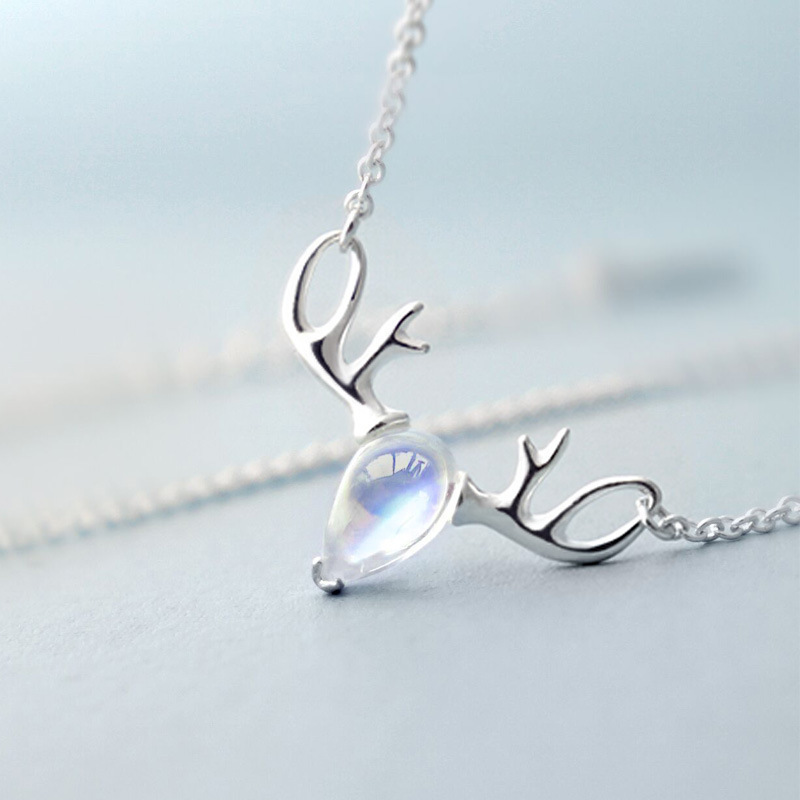 Cuello de Sello de Oro 925 con Peral de Luna del Bosque y Pendiente de Ciervo — imagen 1