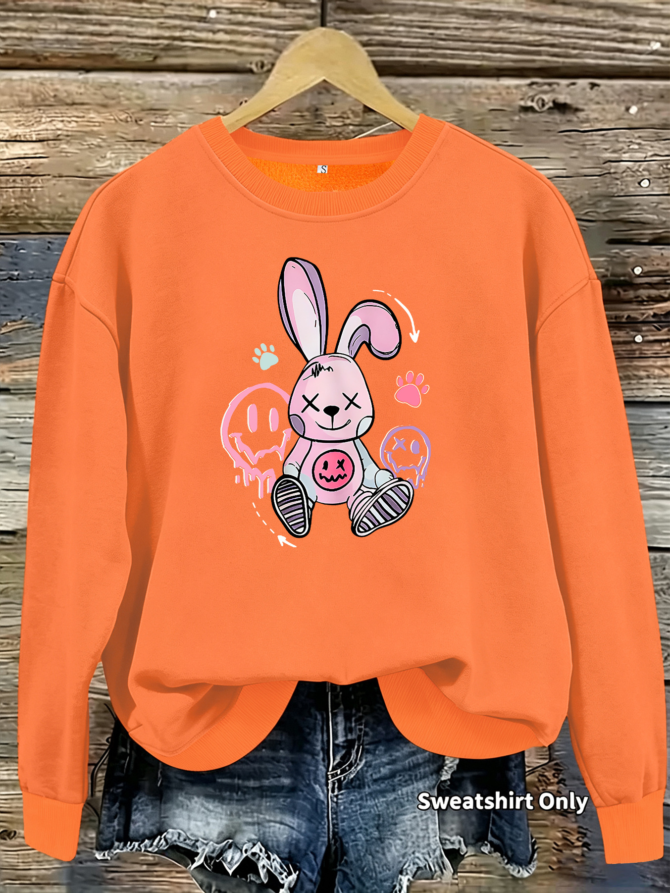 Graffiti rabbit print round neck fleece hoodie — image 12