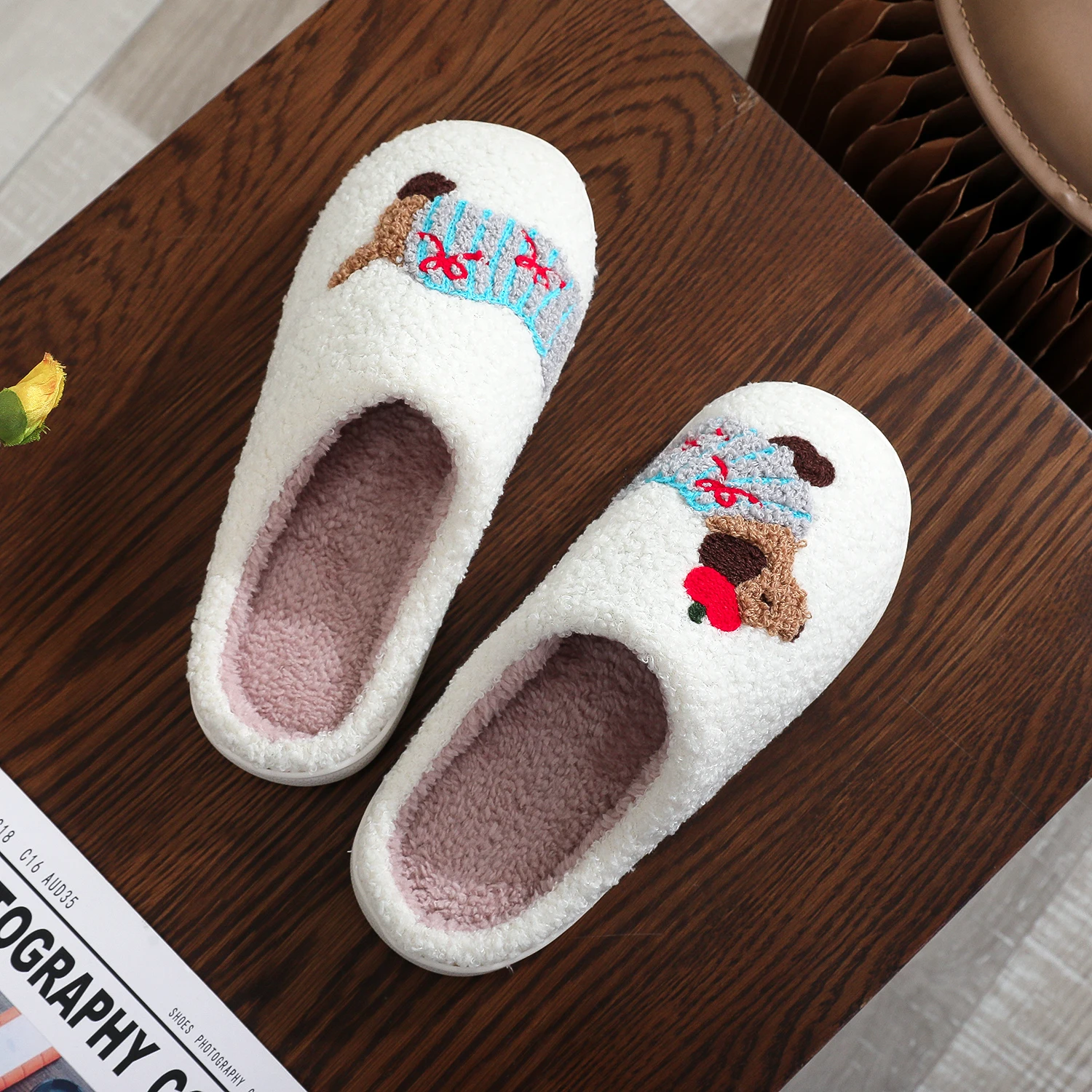 Dachshund Pet Pattern Embroider Plush Home Thick-Soled Comfortable Woolen Cotton Slippers Cute Warm Non-Slip Indoor Slippers Pet Mom Gift Dog Lovers Men and Women Can Wear — image 7