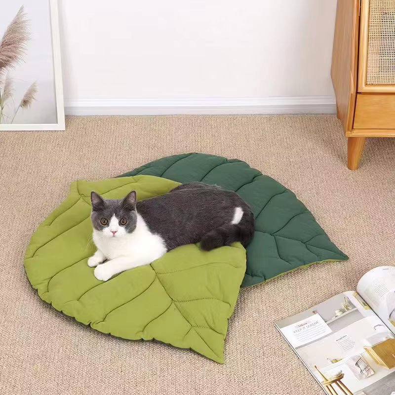 Manta de Almohada para Gatos y Perros con Forma de Hoja de Algodón Suave — imagen 2