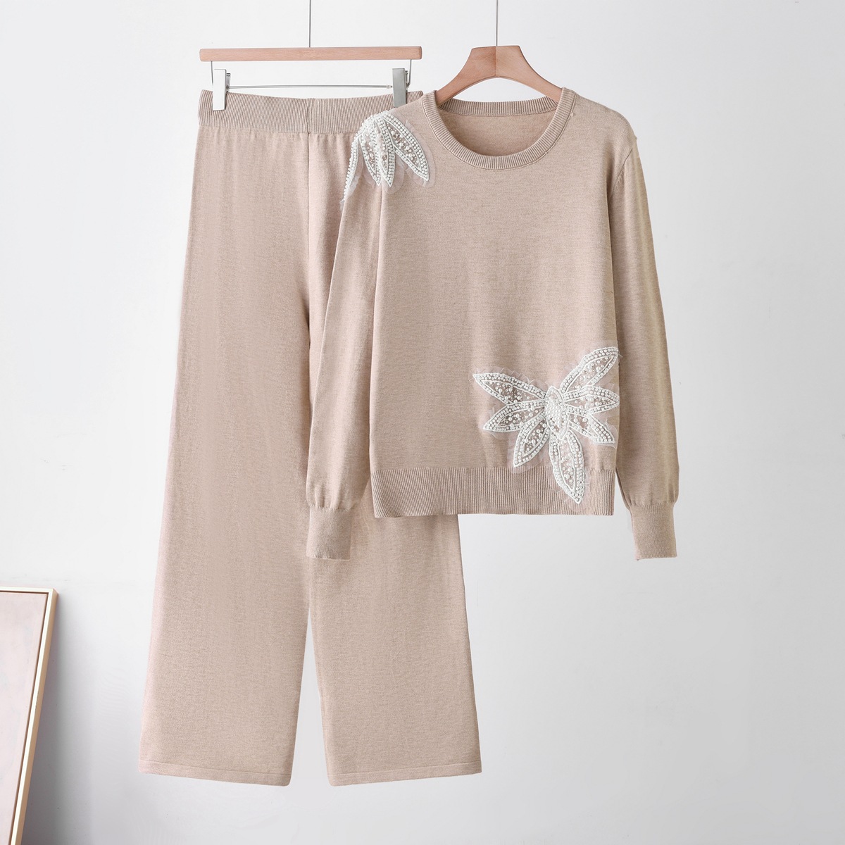 Butterfly round neck sweater set — image 4