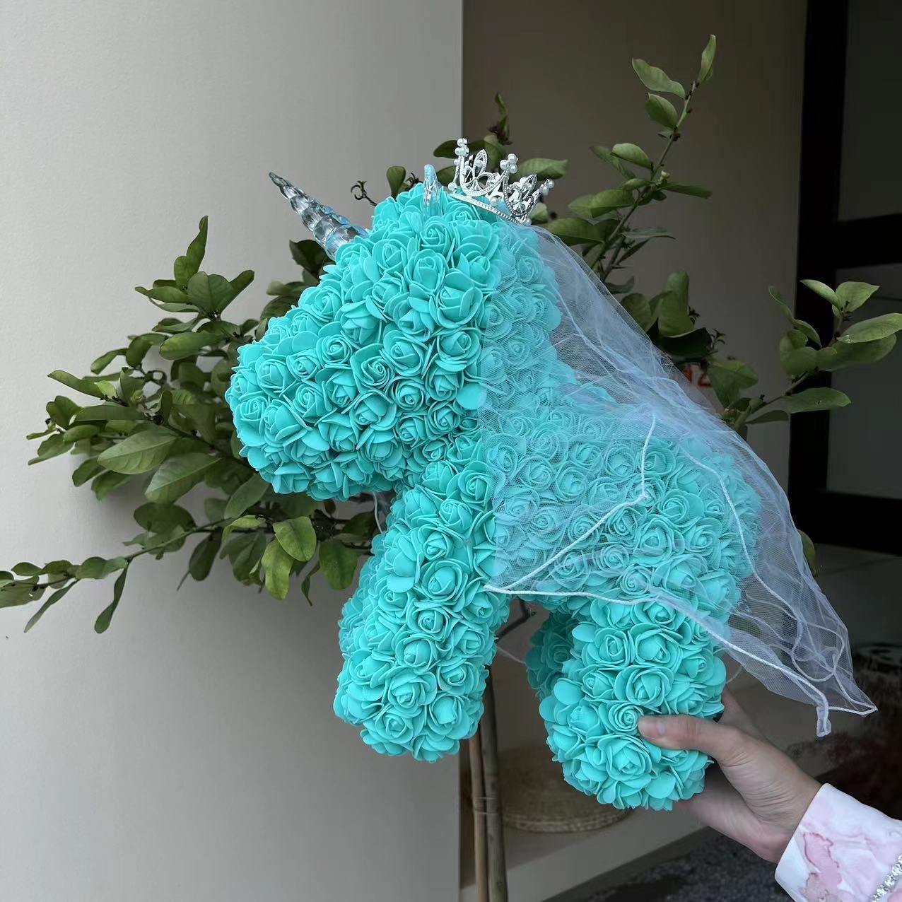 Regalo de oso de espuma de rosa de unicornio con flor eterna para San Valentín, cumpleaños y Qixi — imagen 2