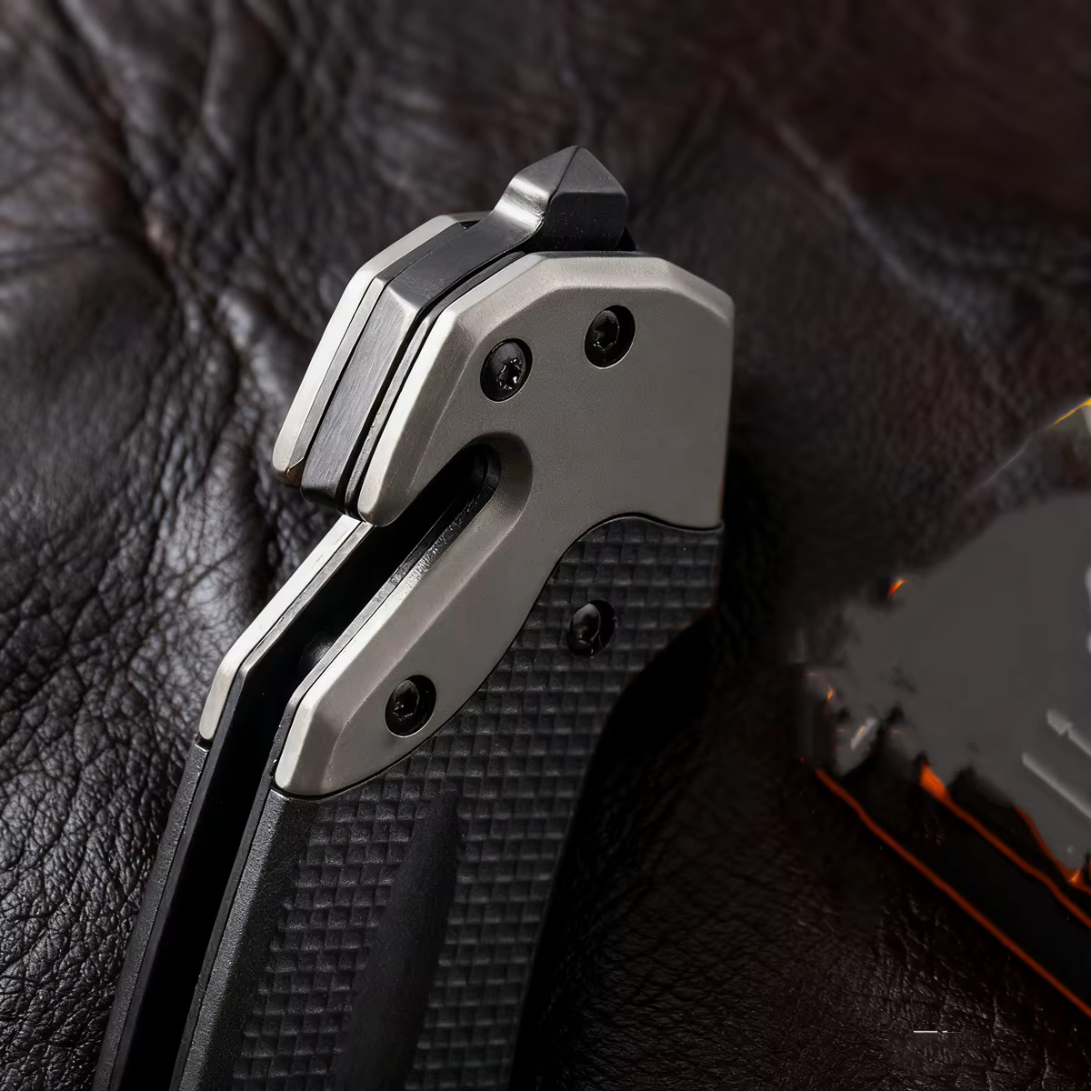 Multi functional sharp and convenient folding knife pocket knife, suitable for wilderness survival, camping, fishing, hunting — image 2