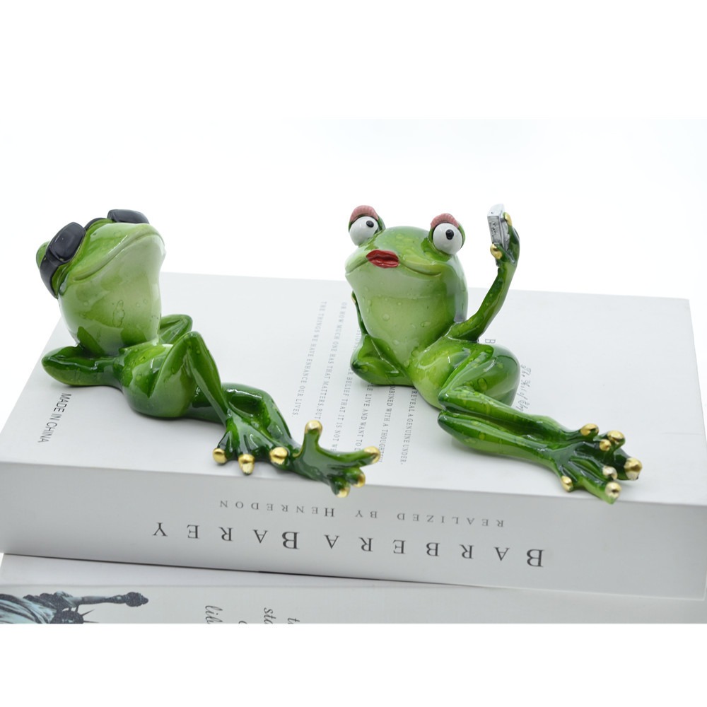 Home couple frog resin ornaments — imagen 2