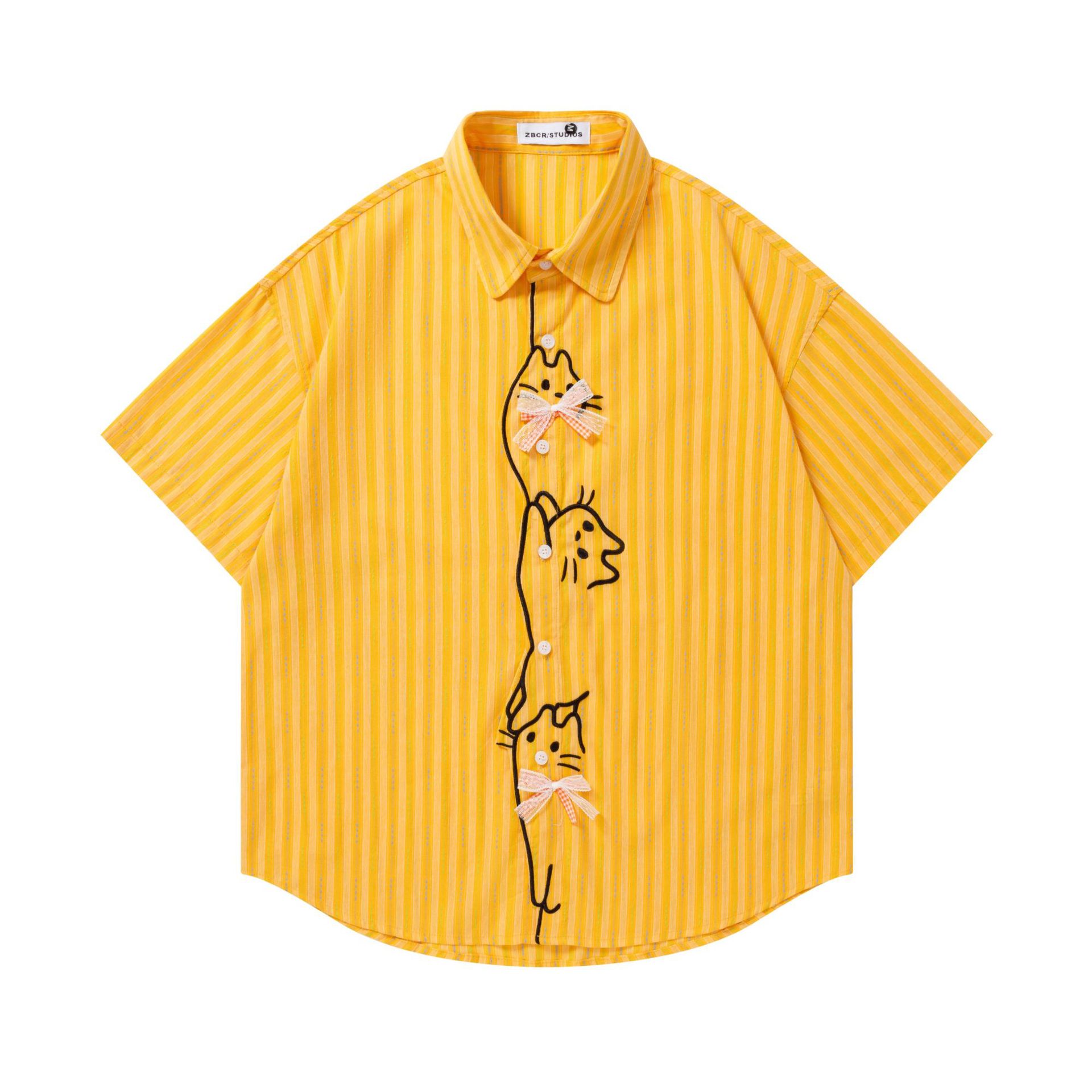 Camiseta corta manga con bordado de gatito adorable — imagen 1