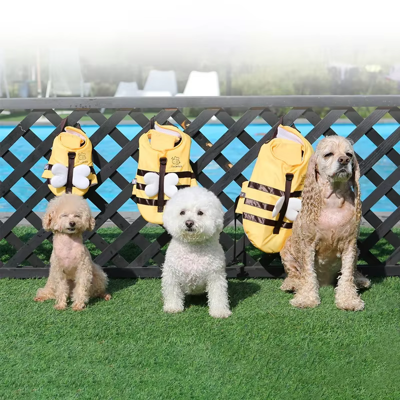 Summer Little Bee Dog Swimsuit Waterproof Puppy Life Jacket Breathable Dog Clothes Harness Swimming Safety for Dog Pet Supplies — image 2