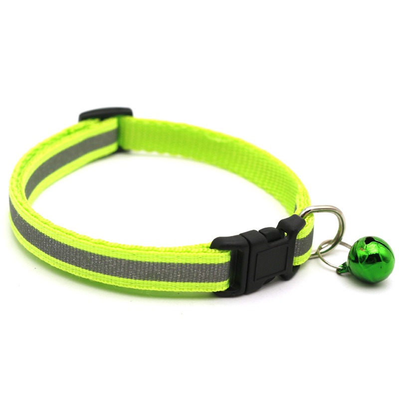 Collar reflejo de mascotas con parche reflectante para perros y gatos collar luminoso con campana — imagen 5