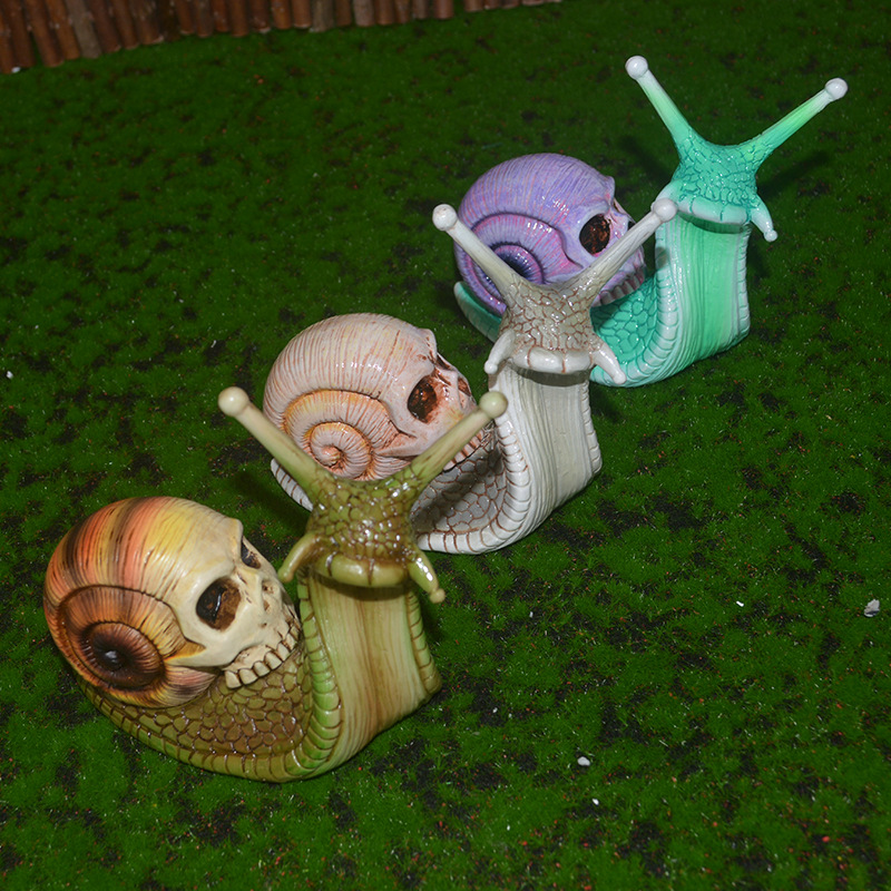 Halloween Skull Snail Skull Sculpture Gothic Garden Home Decor Resin Crafts — imagen 1