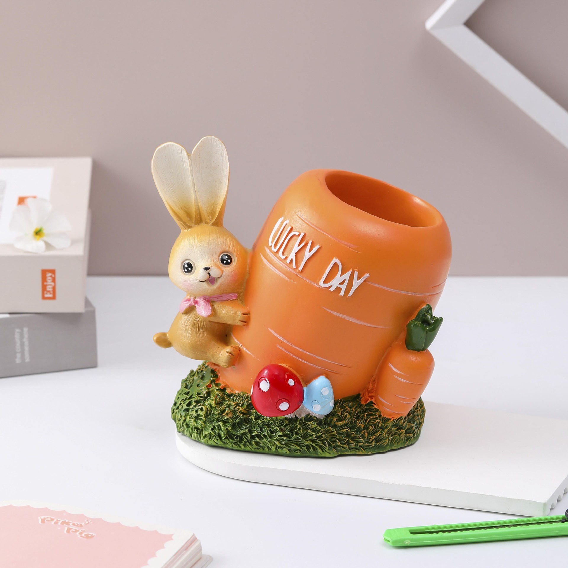 Rabbit resin decoration storage desktop — imagen 5