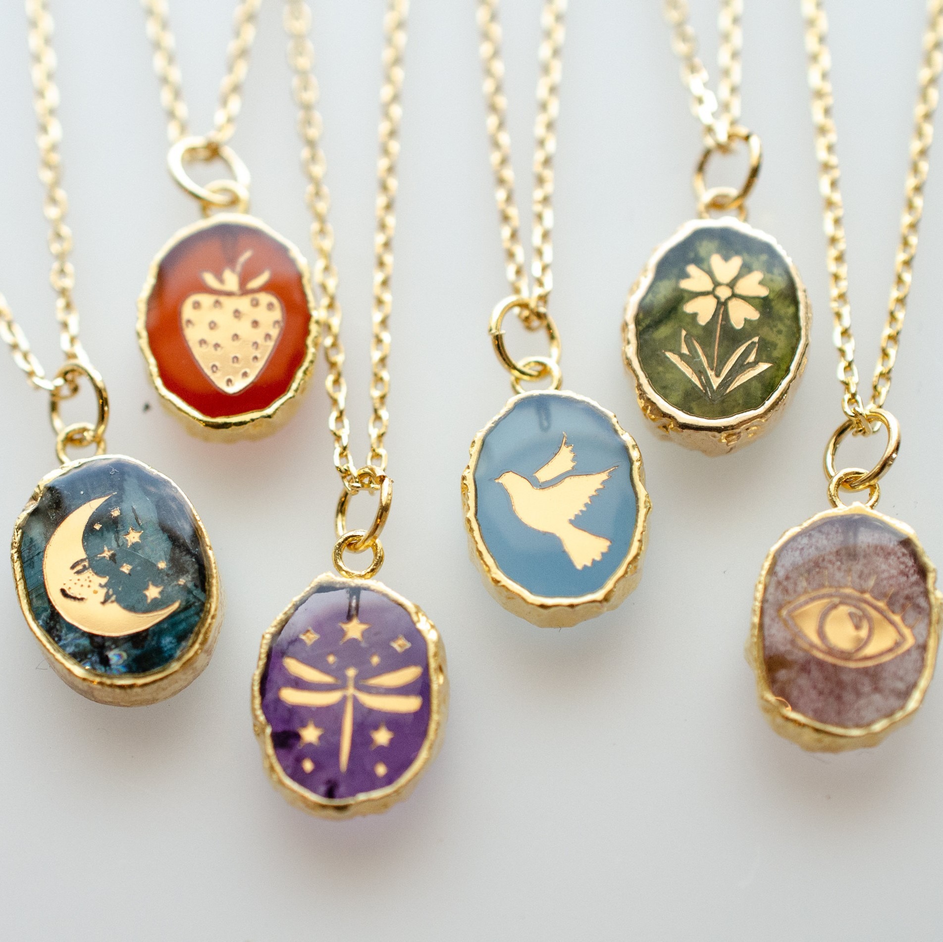 Natural stone gem necklace butterfly star moon love snake flower planet clavicle chain — image 1