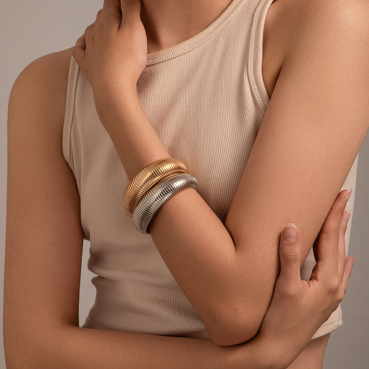 Geometric metal fashion bracelet exaggerated snake bone lines African collar — image 5