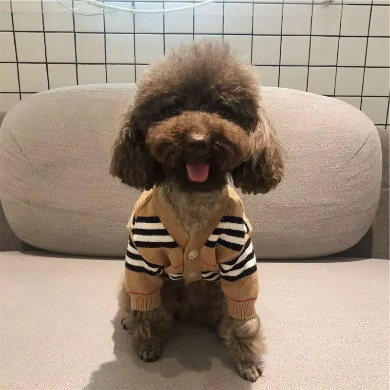 Chaquetón de lana marrón con rayas para mascotas, abrigo tejido para ositos, cachorros y gatitos del otoño e invierno — imagen 5