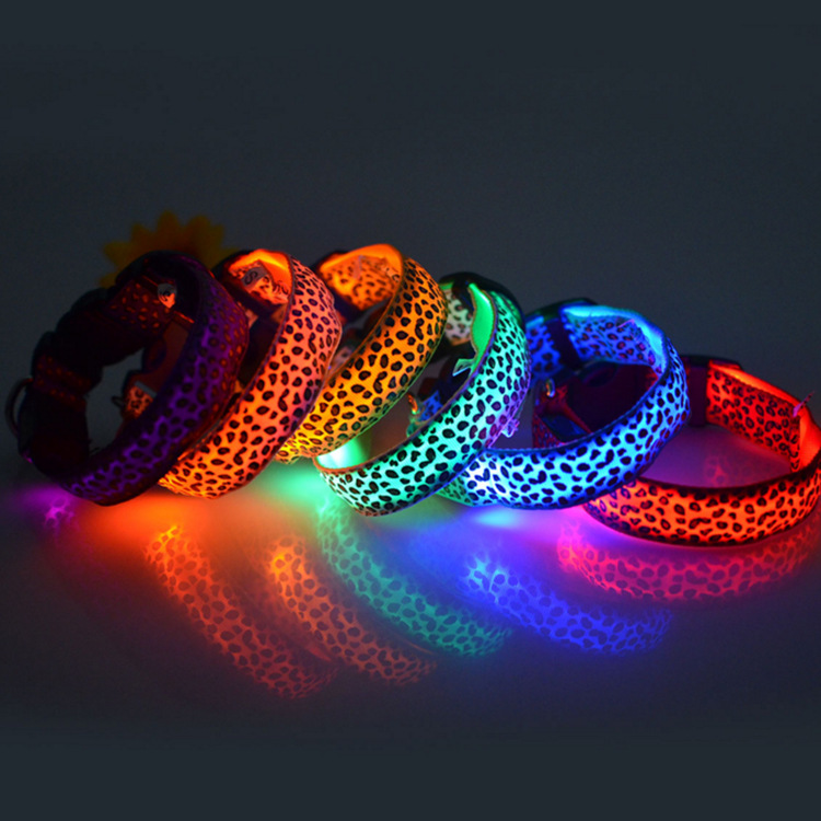 Collar de Leopardo LED Luminoso para Perros con Collar Luminoso - Variedad de Tamaños para Mascotas Grandes, Medianas y Pequeñas — imagen 4