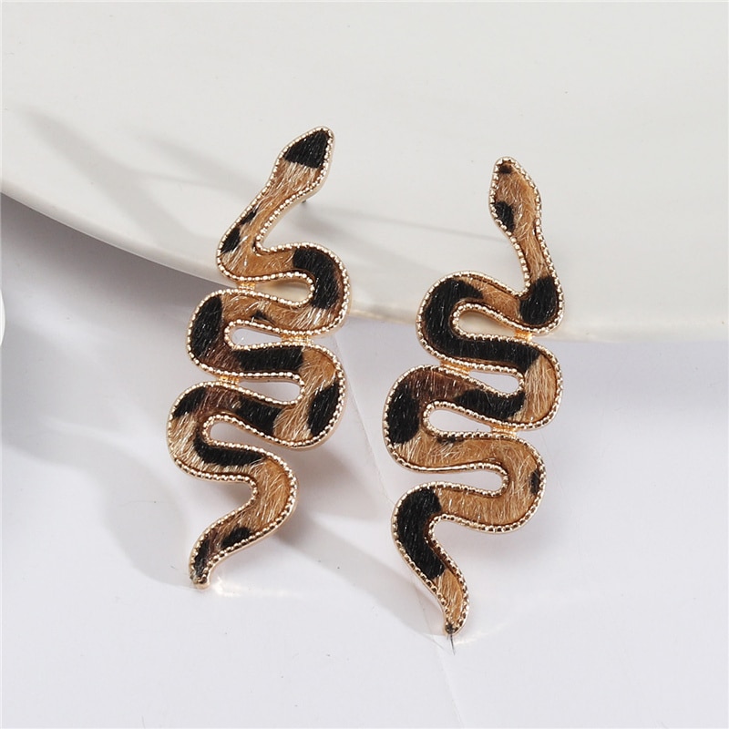 Vintage Leather Abalone Shell Snake Shaped Stud Earrings Geometric Irregular For Women Girls Party Jewelry Gifts — image 11