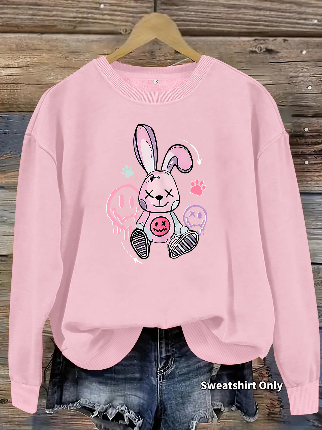 Graffiti rabbit print round neck fleece hoodie — image 8